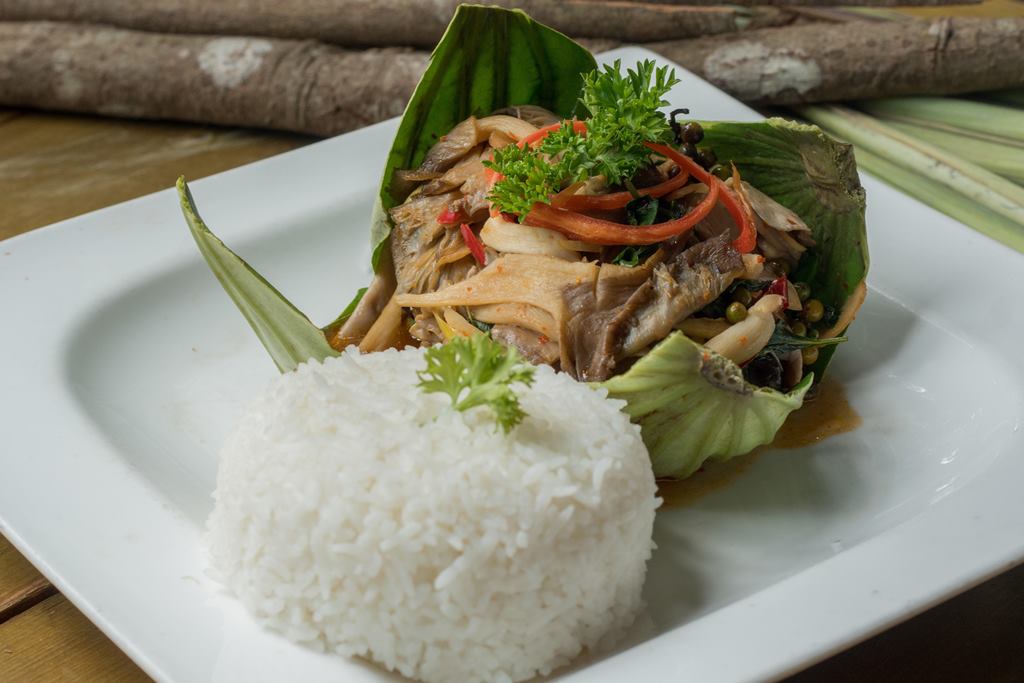 Cơm nấm là sen