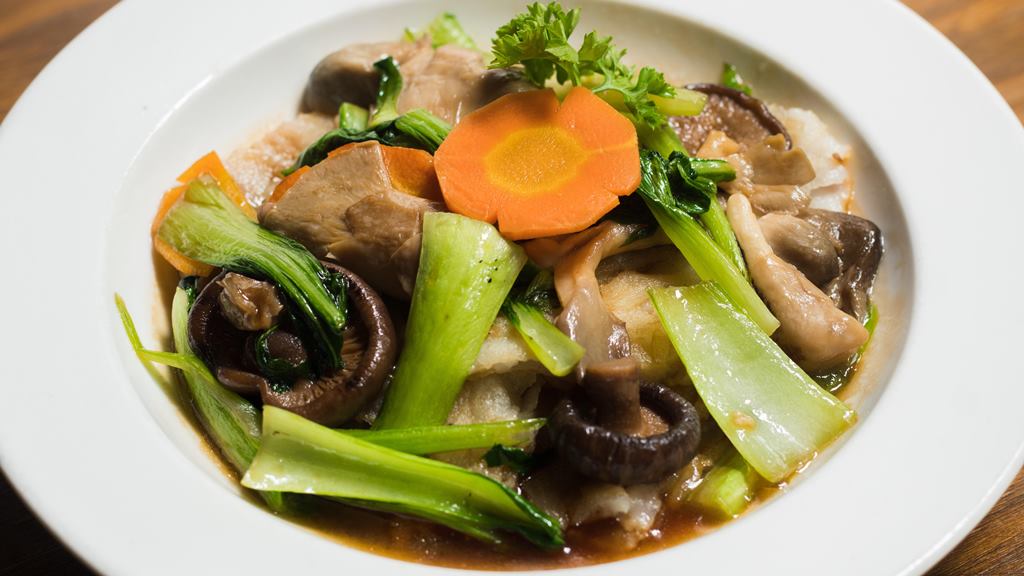 Hủ tiếu vuông áp chảo