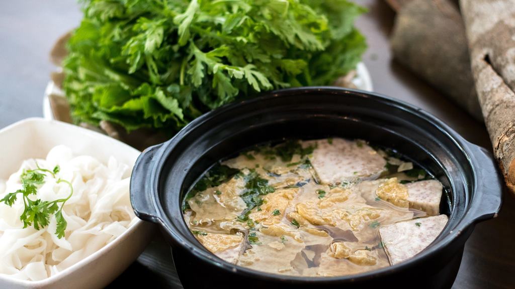 Lẩu ngũ vị